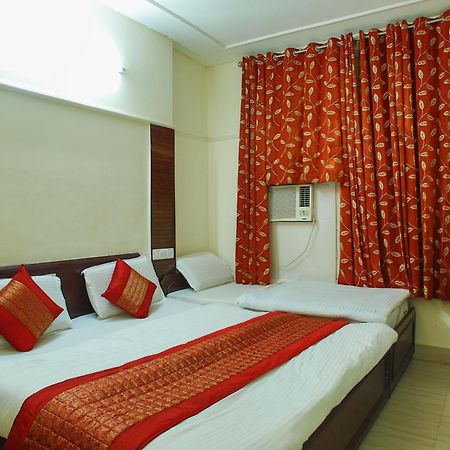 Hotel Raghunath Jammu Bagian luar foto