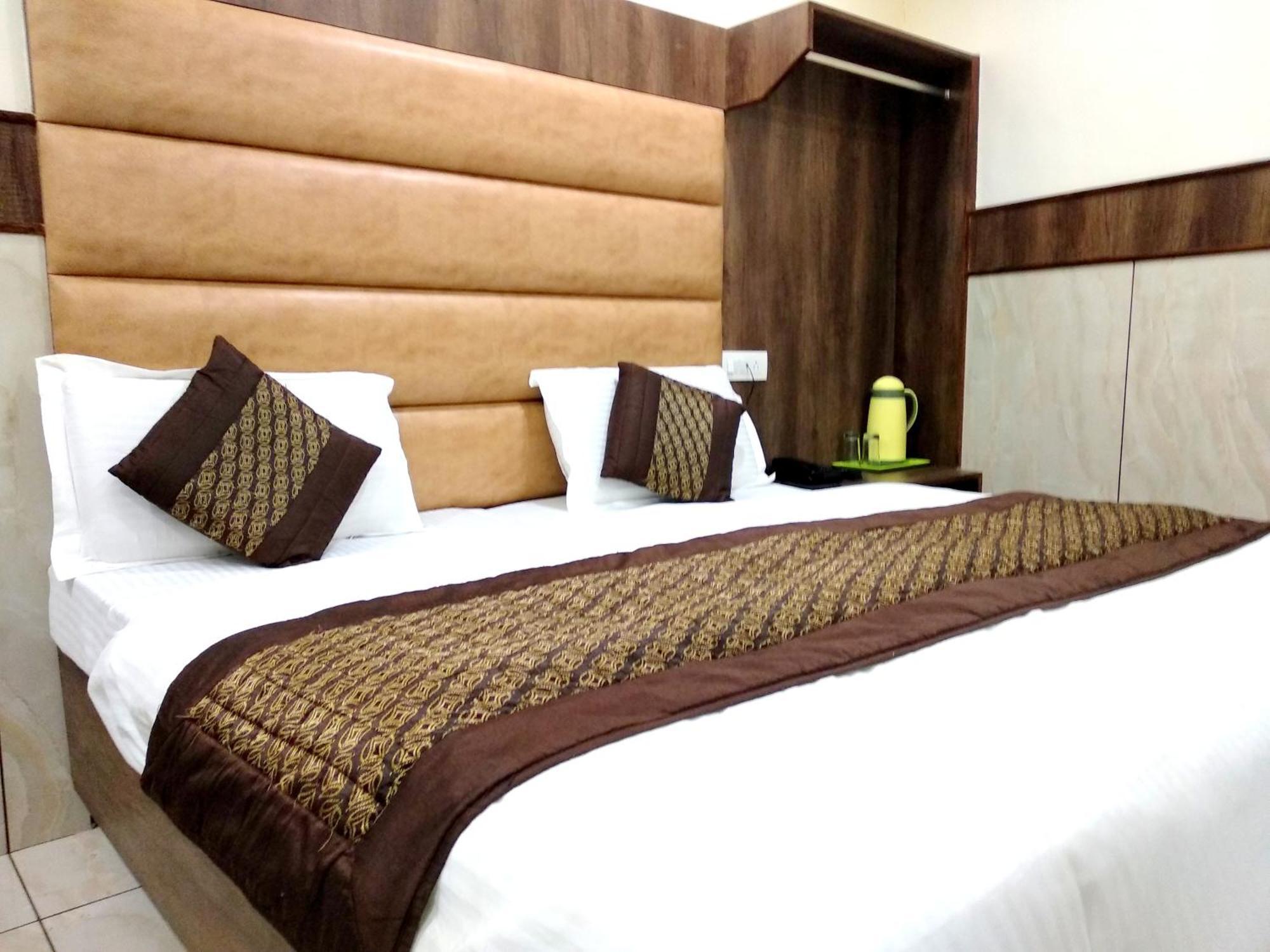 Hotel Raghunath Jammu Bagian luar foto