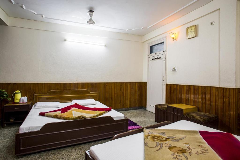 Hotel Raghunath Jammu Bagian luar foto