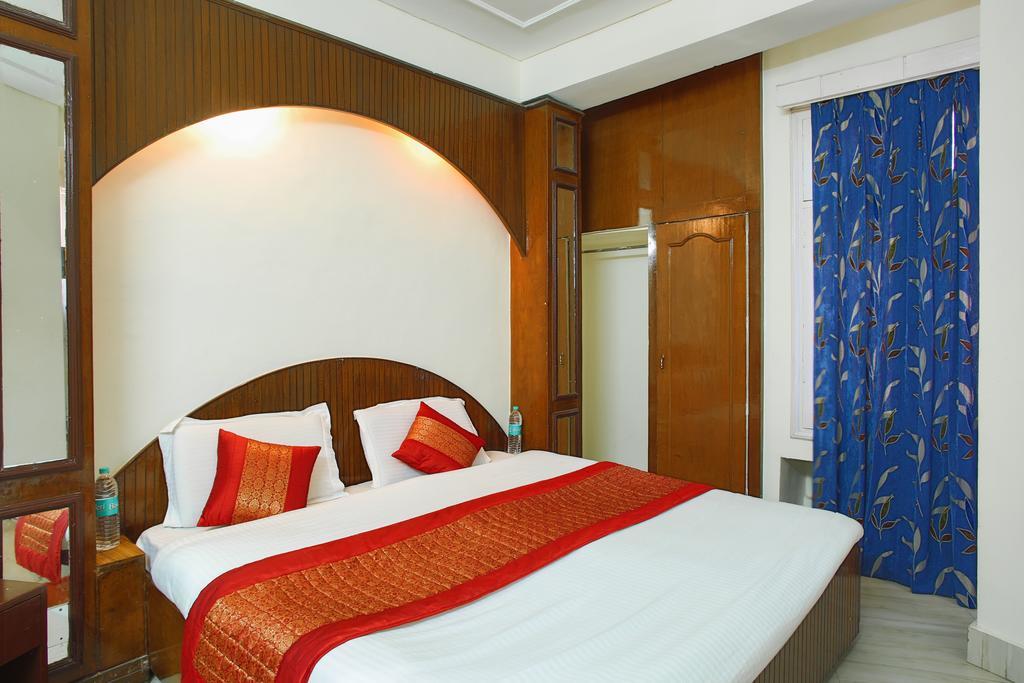 Hotel Raghunath Jammu Bagian luar foto