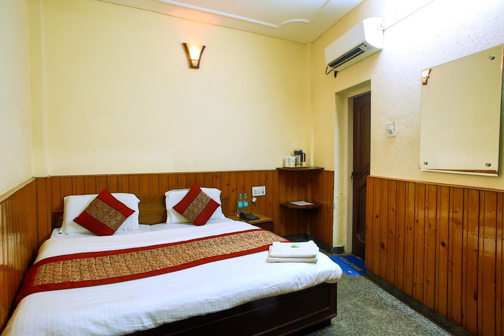 Hotel Raghunath Jammu Bagian luar foto
